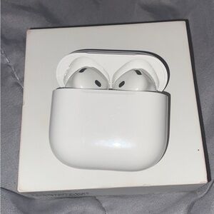Apple White Wireless Earbuds with Case